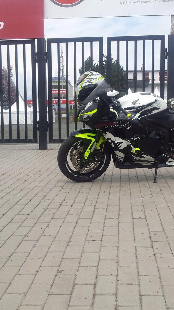 HONDA CBR 600 rr PC 40 Limited Edition Layla