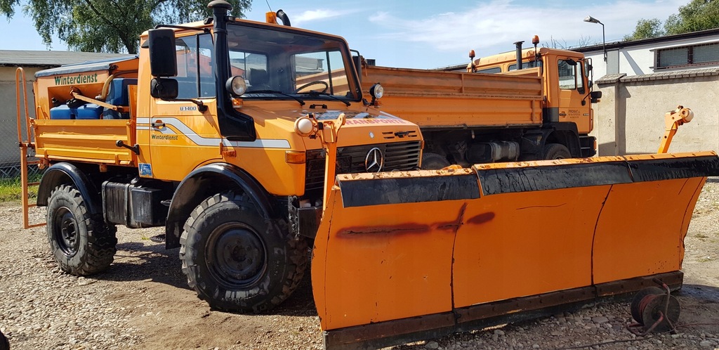 UNIMOG U 1400 Mercedes 4X4 kipper