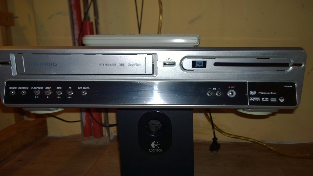 GRUNDIG GDR 6460 VCR Nagrywarka DVD + VHS