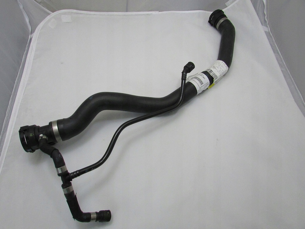 BMW F10 F11 LCI 518d 520d przewód wąż wody 8571801