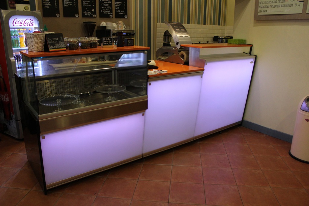 Bar gastronomiczny modułowy podświetlany