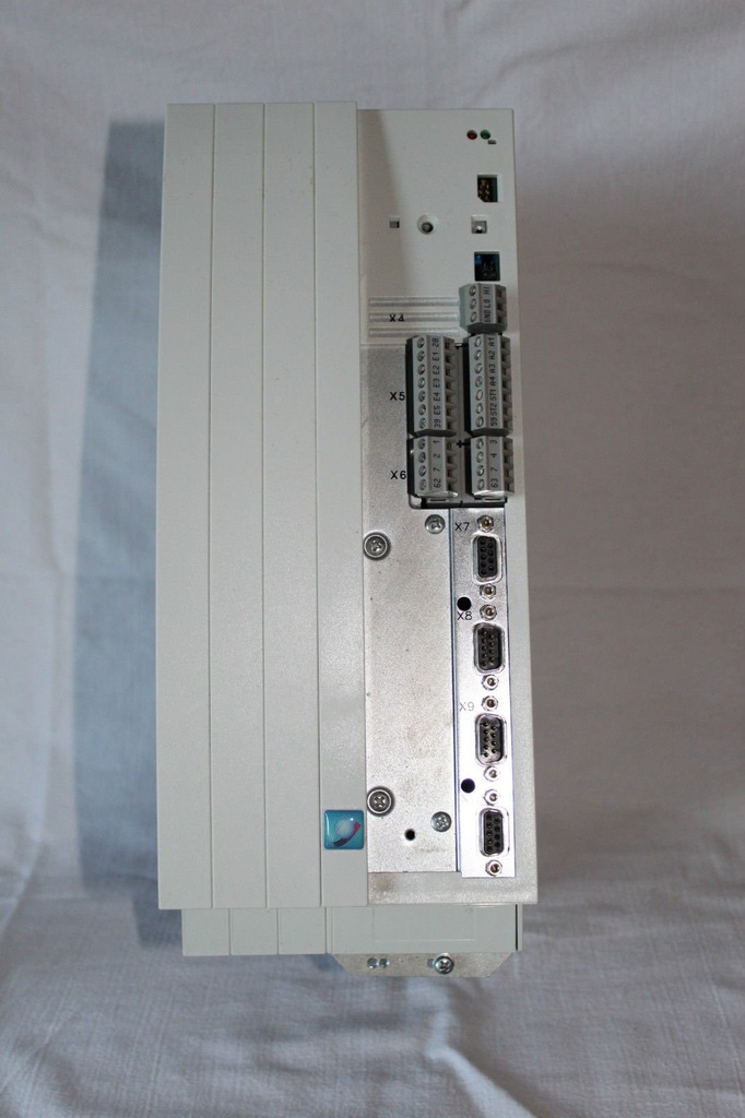 Lenze falownik Servo EVS9325-ES
