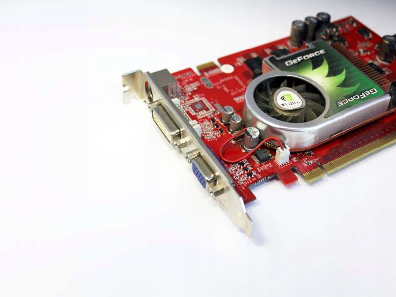 PUDEŁKO NVIDIA GEFORCE GIGABYTE GT PCI-E 128MB