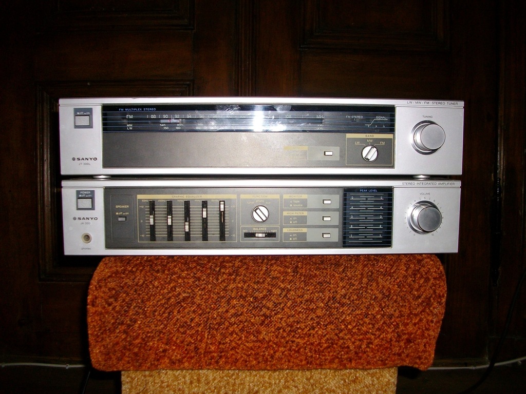 WZMACNIACZ SANYO +TUNER JA 300 I JL 300 L