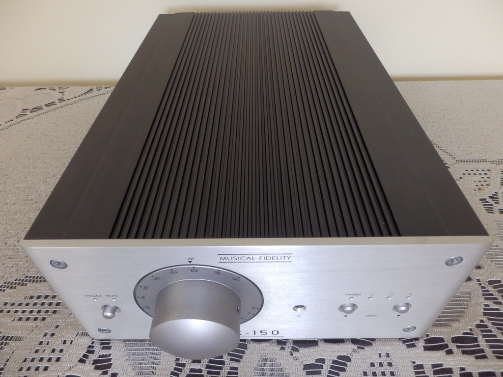 Musical Fidelity X-150 / phono MM+pre out / EISA /