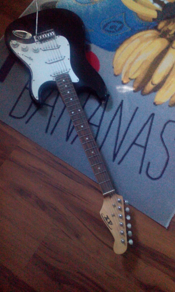 GITARA STRATOCASTER XP