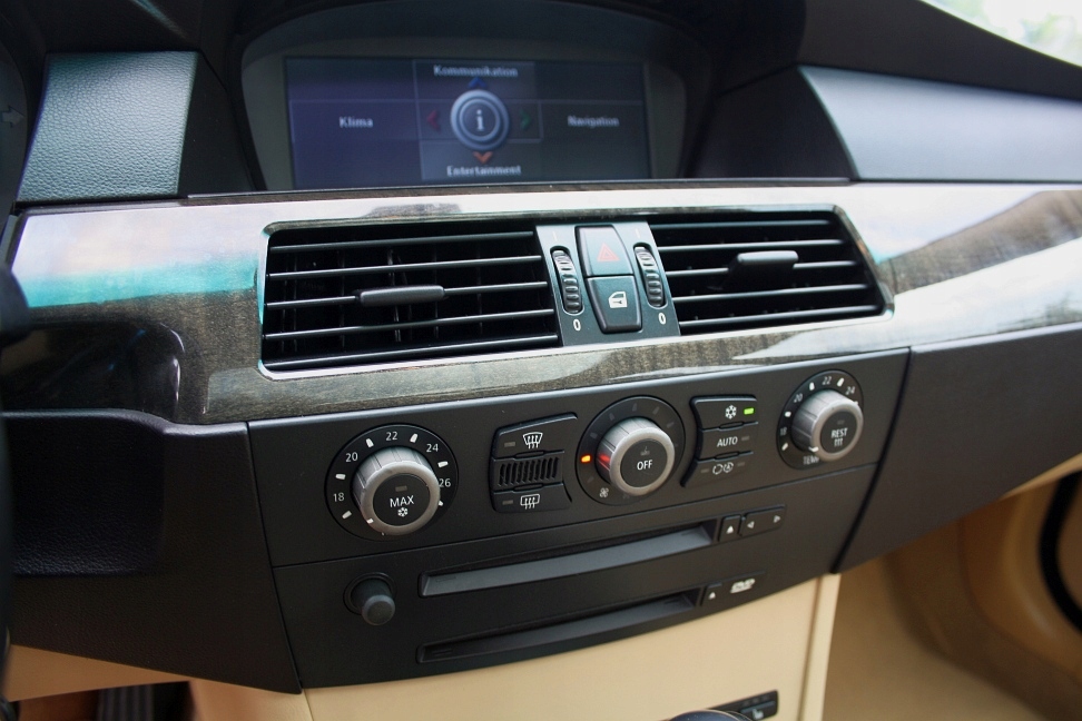 BMW E60 RADIO CD Naprawa potencjometru głośności
