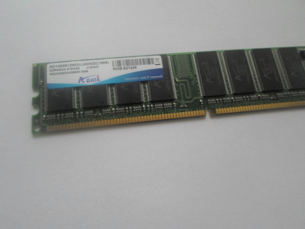 Pamięć RAM DDR 400(3) 512Mx8 Jak na zdjęciach