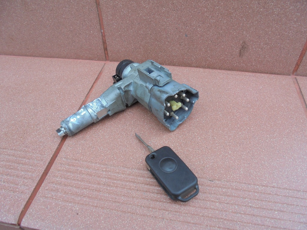 Stacyjka kluczyk Mercedes C W202 1.8 benzyna C180