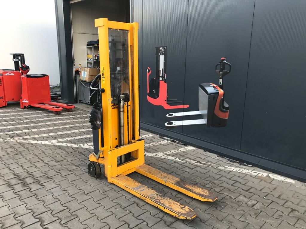 PALECIAK ELEKTRYCZNY WÓZEK PALETOWY 1000 KG 150CM