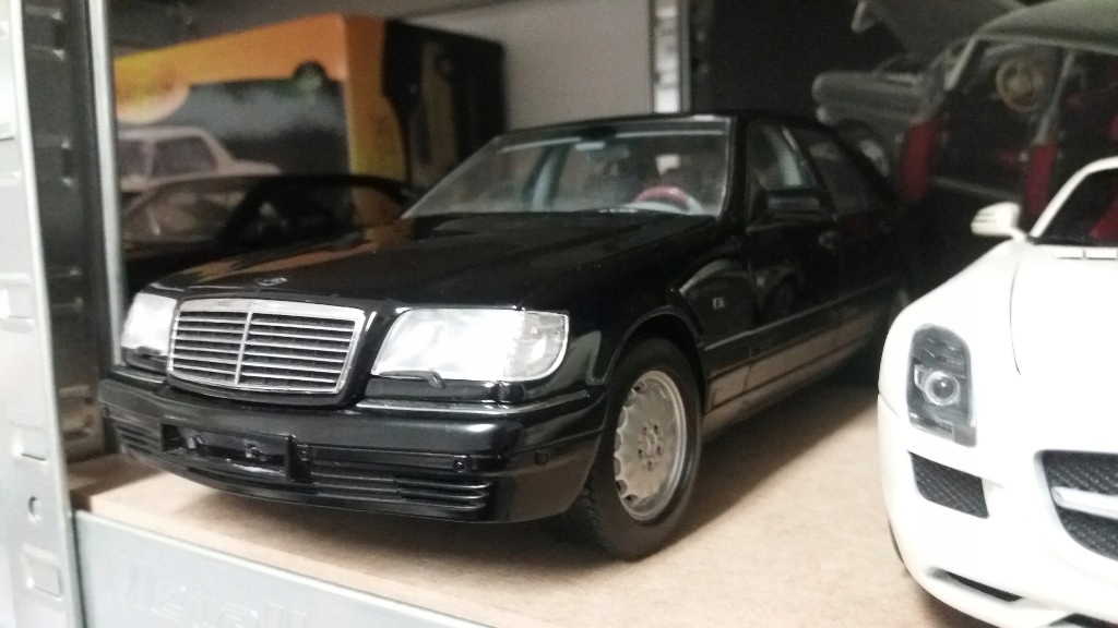 Mercedes W140 Norev 1:18. Czarny. Najrzadszy.