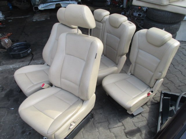 SUBARU TRIBECA 2007 B9 FOTELE KANAPA TYLNA KOMPLET