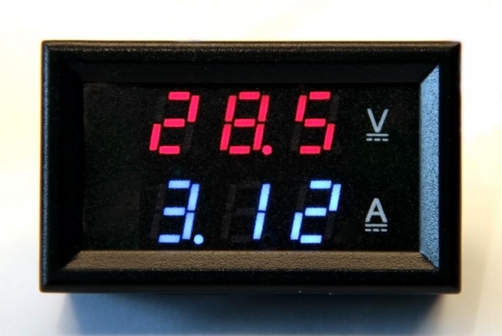 Panel R+B Woltomierz 100V Amperomierz 10A +bocznik