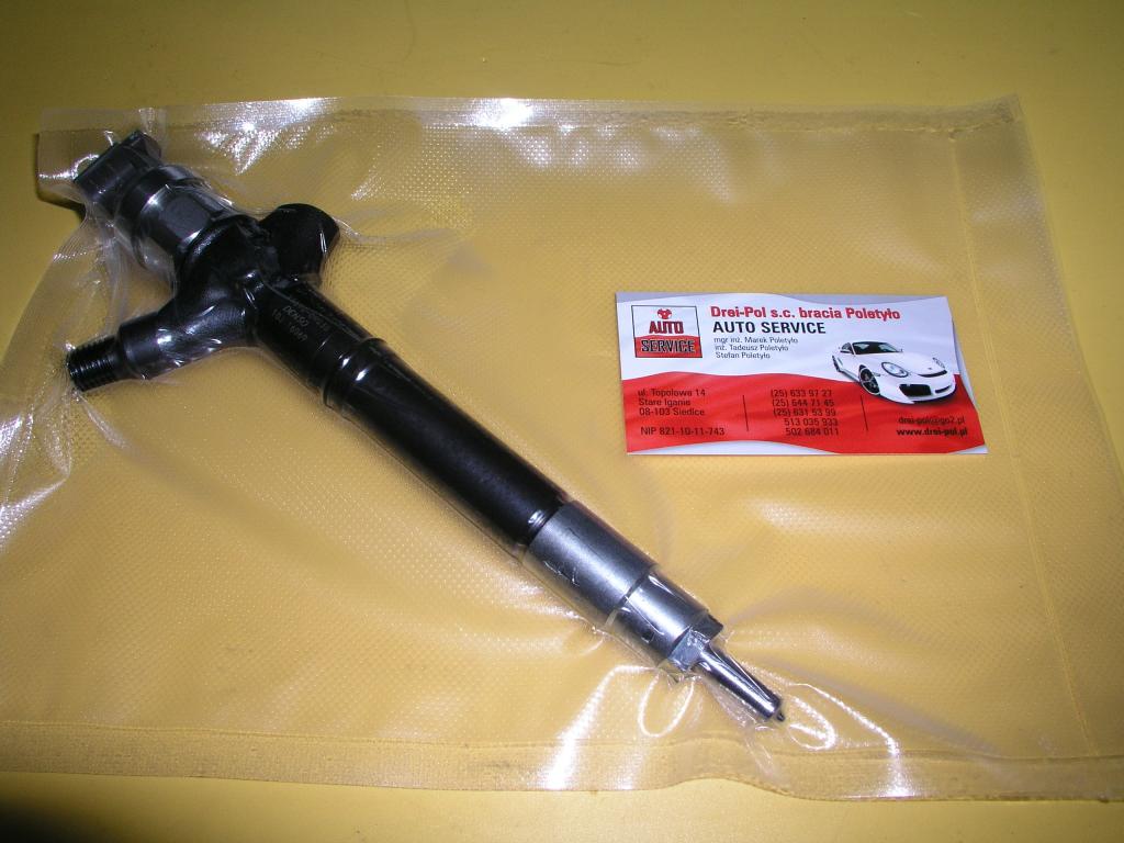 Форсунка denso 16600 au600