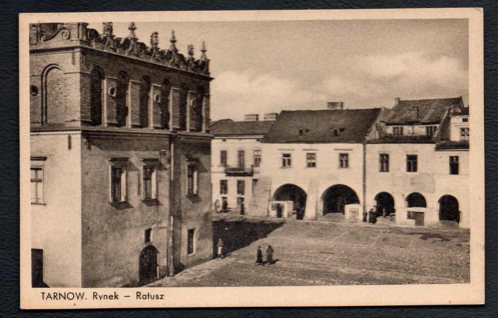 Tarnów Rynek - Ratusz. Ciekawa stara pocztówka