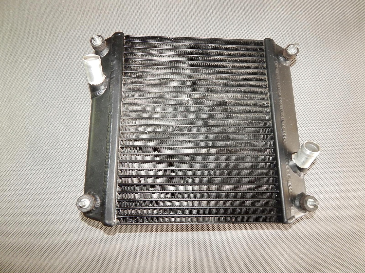 AUDI S5 F5 3.0 TFSI COOLER 8W0121212E