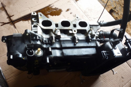 head. Peugeot 107 1.0i