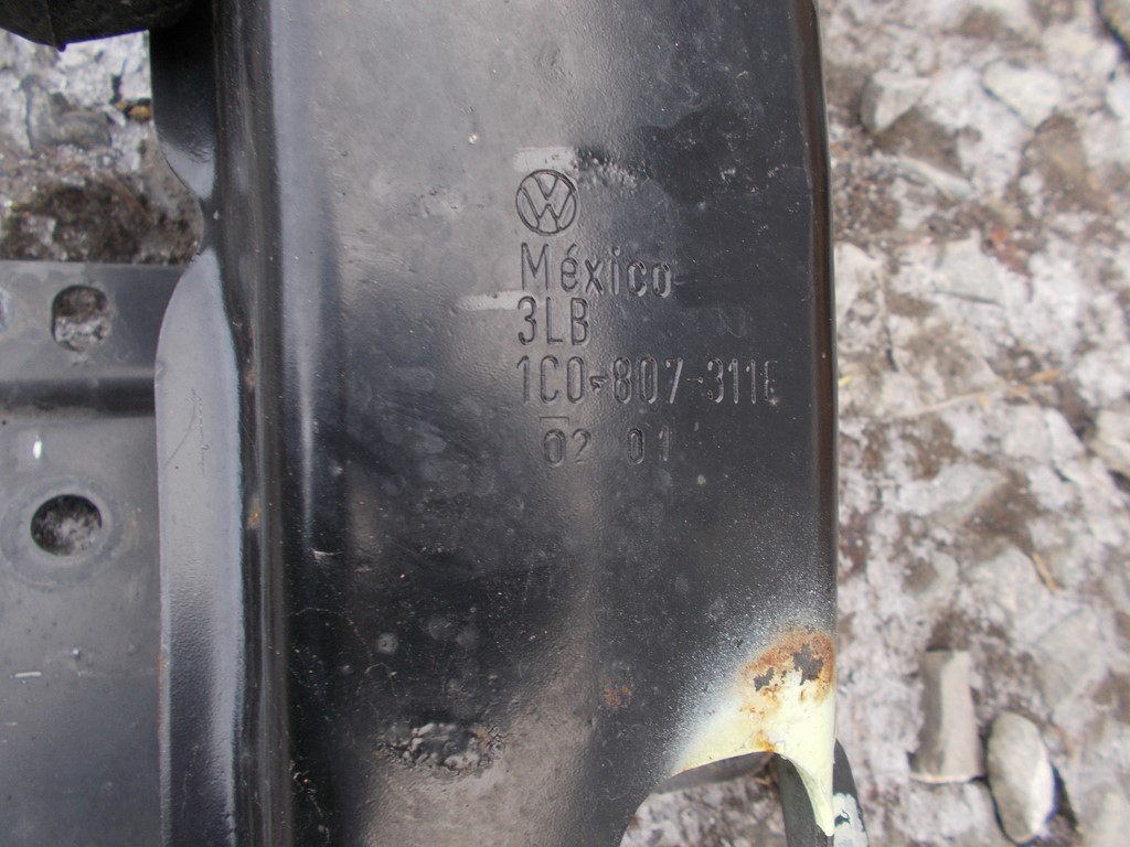 RINFORZO PARAURTI TRAVERSA ANTERIORE VW BEETLE 1C0807311E
