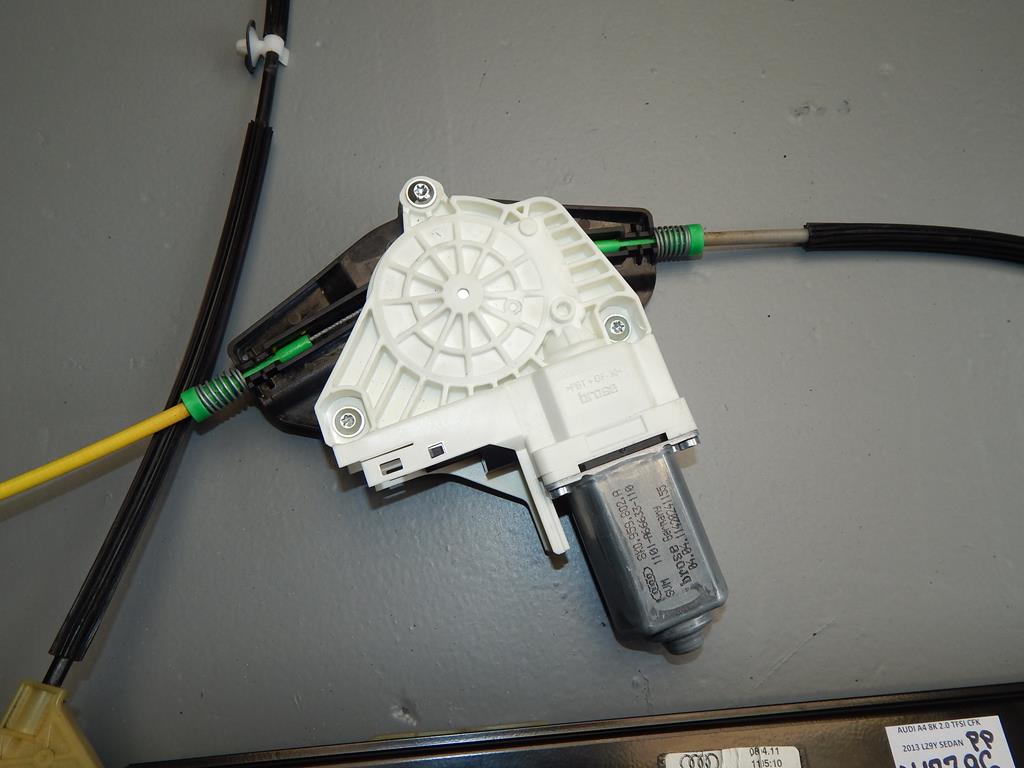 AUDI A4 B8 mechanism windows right front 8K0837462A