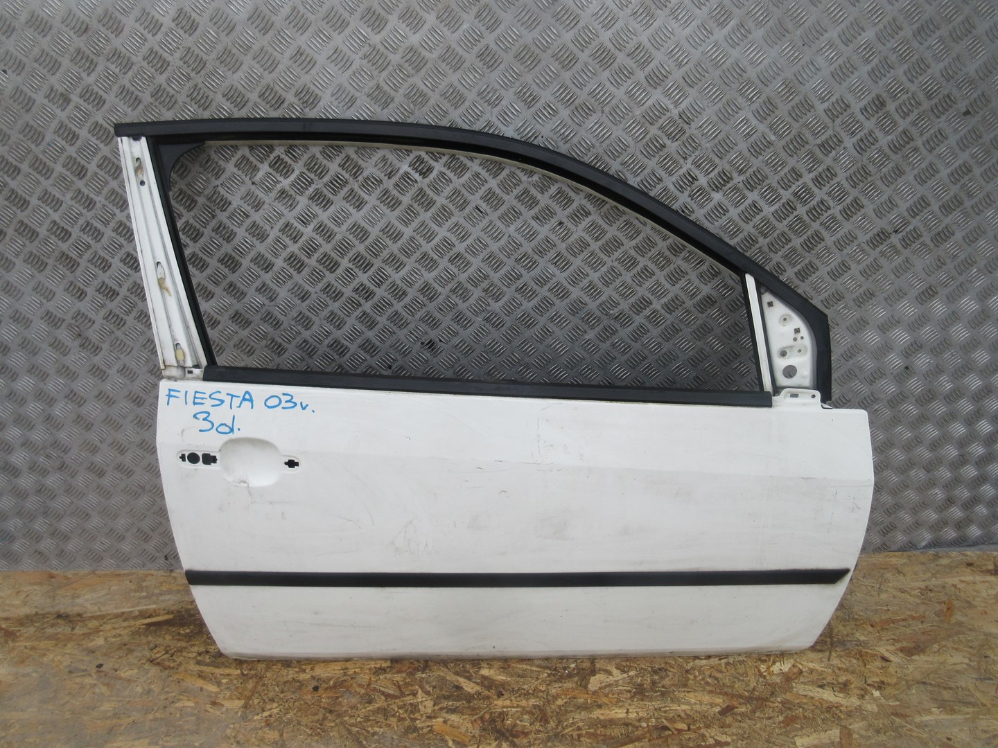 door FORD FIESTA 03R 3DRZ right front