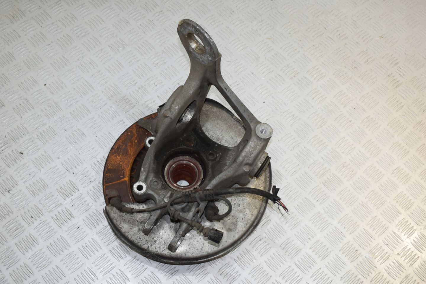 swing left rear part AUDI S4 8K0 8K9