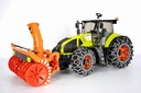 BRUDER 03017 traktor Claas 950 so snehovým pluhom a sťahovacími reťazami Stav balenia originálne