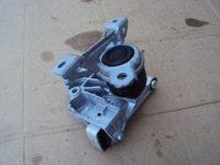 фото thumb №1, Кронштейн подушка двигуна range rover evoque