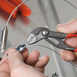 Трубогубцы KNIPEX COBRA 87 01 150 мм