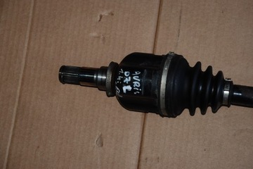 фото thumb №2, Toyota auris 1.4 vvti 07-13 приводной вал левая