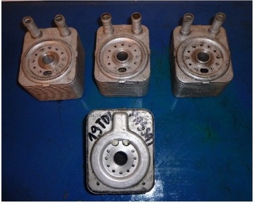 фото thumb №1, Радіатор оливи vw passat 1.9 tdi