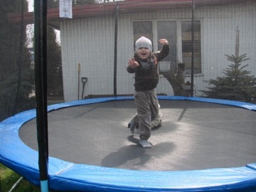 Siatka ZEWNĘTRZNA do trampoliny 305 cm, 8 masztów