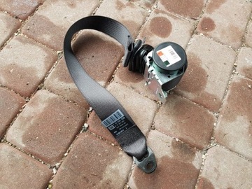 Pas безопасности левый 2 ряд zafira c 619227900c фото №1