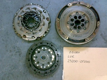 Hyundai tucson ii 2015 2018 маховик з двома масами зчеплення 2.0crd 23200-2f200 фото №1