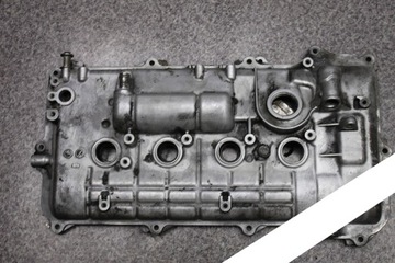 Auris 2 1.8 hybrid 2zr клапанная крышка головки, фото