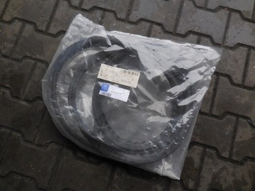 Mercedes b 246 trunk lid seal back new, фото