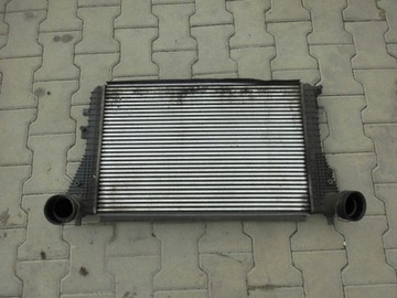 Octavia 2 1. 9tdi radiator intercooler 1k0145803l, фото