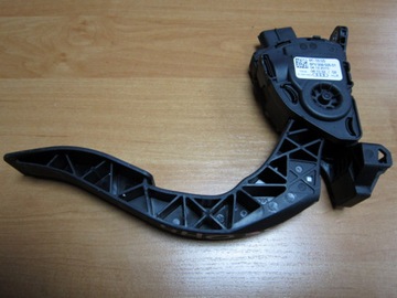 Gas pedal electric audi a8 a - 8 4h0 2009 3.0 tdi, фото