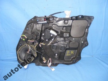 Mazda 3 02 - 08 front right window lift, фото