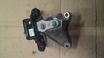 Кронштейн подушка коробки ford fiesta mk7 1.0 b 20165, фото