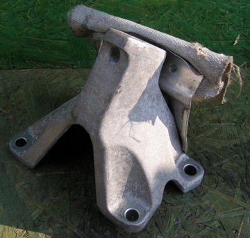 Audi a4 b8 a5 q5 bracket engine boxes 8k0199307as, фото
