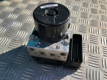 V60 s60 31329137 pump abs xc60 volvo, фото