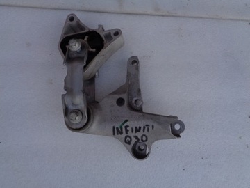Cushion bracket motor infiniti q30 a2462401309, фото