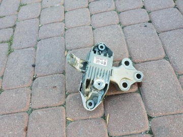 Подушка кронштейн двигателя e1 1. 6t opel zafira c, фото