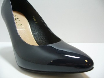 Granatowo czarne lakierowane szpilki czółenka Sala 37 skórzane buty AE