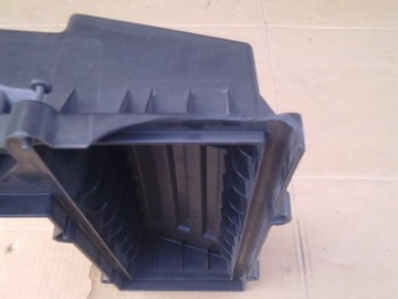 Корпус фильтра VW AUDI SEAT SKODA 3C0129601