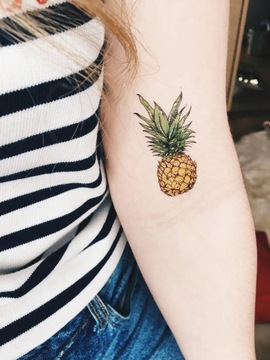 Tatuaz na rękę imprezę kolorowe ananasy Paperself