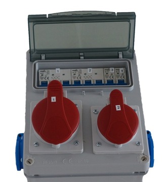Rozdzielnica zabezpieczona 16+32+2x230v komplet