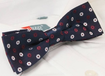 Элегантный галстук-бабочка с нагрудным платком от Alties