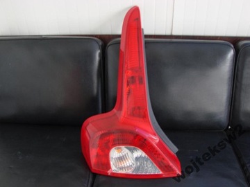 LAMPA TYLNA VOLVO C30 LEWA