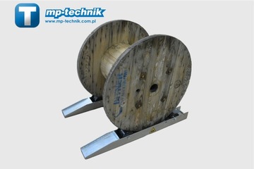 Размоточный стенд для размотки кабеля из бочек 2000кг.
